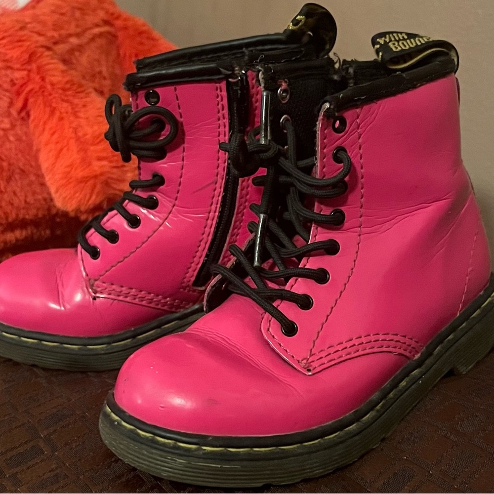 Dr. Martens Toddler Size 10C Boots Bright Pink and Black - Picture 1 of 6